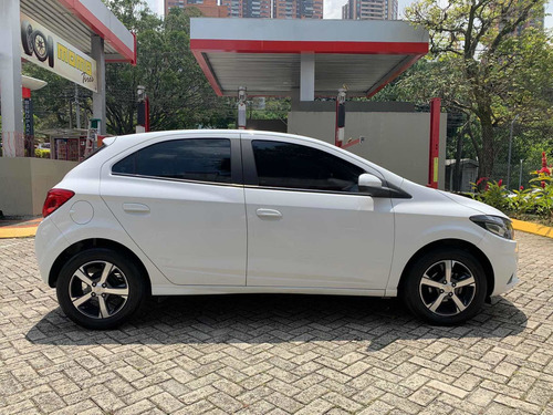 Chevrolet Onix 2018 1.4 Ltz 5 P