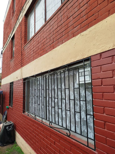 Departamento En Venta De 2 Dorm. En El Bosque