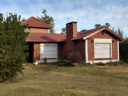 La Celia. Lote 1600m2. 4amb. Para 6 Plazas, Quincho/pileta
