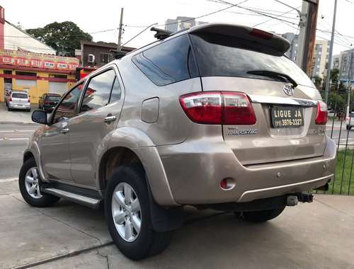 Toyota SW4 3.0 Srv 7l 4x4 Aut. 5p