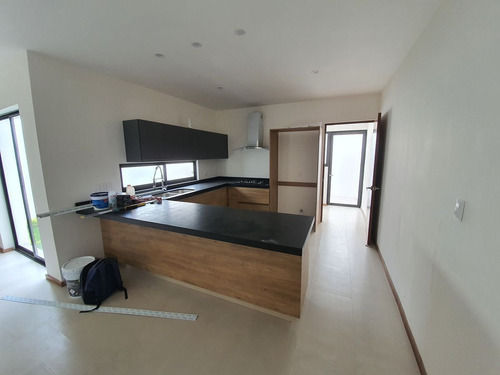 Imagen 4 de 30 de Casa En Venta Alto Lago