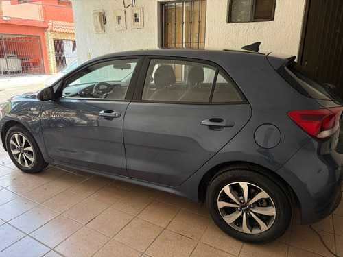 Kia Rio 1.6 Lx Hatchback At