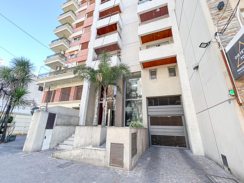 Cochera Techada En Venta En Lanús Oeste Brin 3047