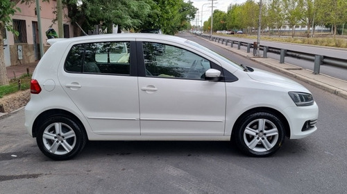 Imagen 3 de 9 de Volkswagen Fox 2016 1.6 Trendline