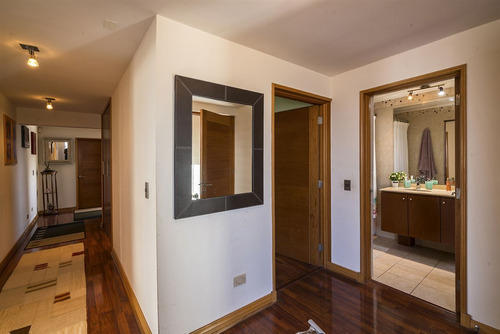 Gran Casa Familiar En Sector Residencial De Concón