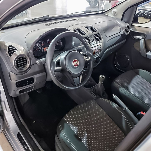 Imagem 4 de 7 de Fiat Grand Siena 1.6 Mpi Essence 16v