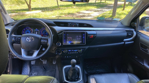 Toyota Hilux 2.8 Cd Srx 177cv 4x4