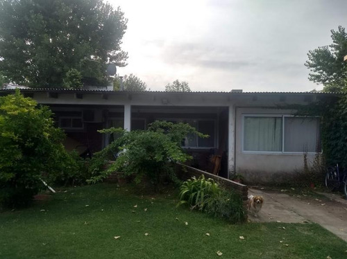 Casa 1 Dormitorio Con Local En Venta City Bell