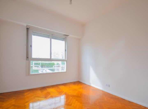 Departamento 2 Dormitorios Av. Belgrano 3200