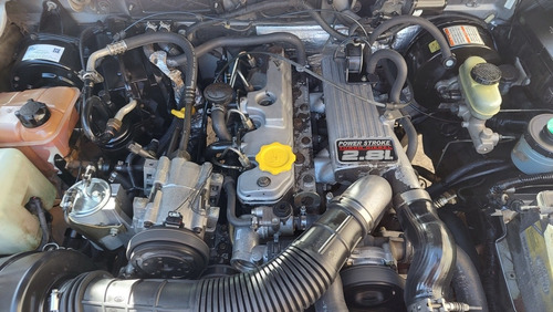 Imagen 6 de 10 de Ford Ranger 2005 2.8 Xlt I Dc 4x2