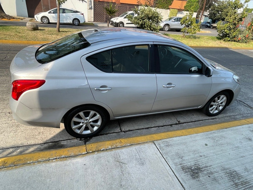 Imagen 7 de 12 de Nissan Versa