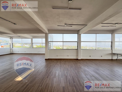 Renta De Local En Plaza Comercial, Col. San Cristobal, Cuernavaca, Morelosclave 4980
