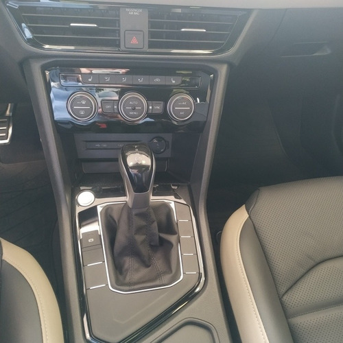 Imagen 17 de 25 de Volkswagen Taos 2023 1.4 250 Tsi Hero