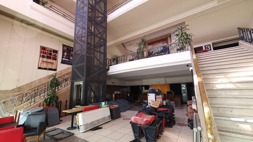 Imagen 3 de 16 de Local Doble Frente Cabildo Al 2800 Belgrano Ex Cine Todo Rubro Sin Expensas