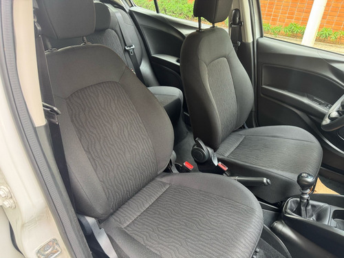 Fiat Cronos 1.3 Flex 4p