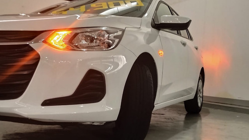 Chevrolet Onix plus 1.0 FLEX TURBO
