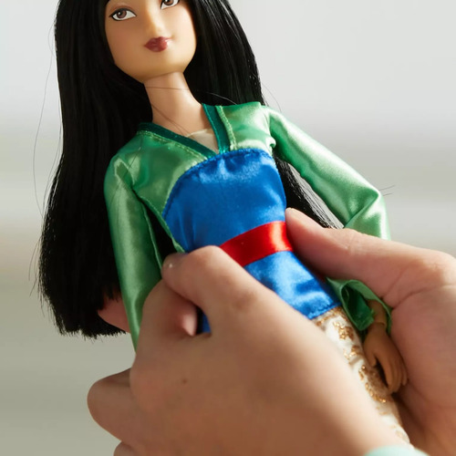 Mulan Muñeca Clásica 100% Original Disney Store