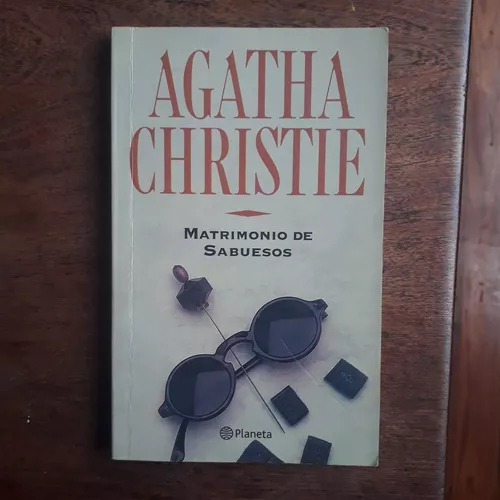 Matrimonio De Sabuesos Agatha Christie