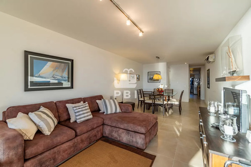 Apartamento En Alquiler Temporario Lomo De La Ballena 2 Dormitorios - Quartier Punta Ballena - Ref : Pbi35