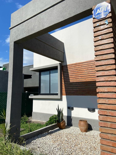 Venta Casa En Quintas Ii- Tafi Viejo
