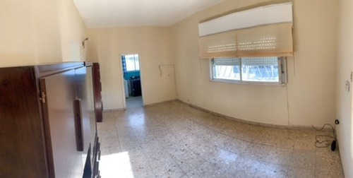 Imagen 3 de 9 de Casa En Venta De 3 Ambientes C/ Cochera En Temperley