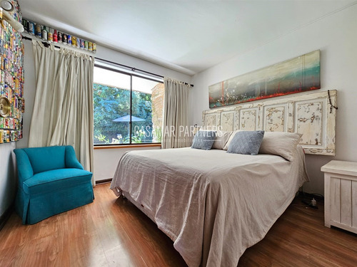 Casa En Venta De 6dor-3baño, + Svs, Lo Barnechea