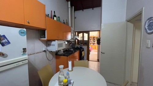 Casa Chalet En Venta Ubicado En Ituzaingó, G.b.a. Zona Oeste, Argentina