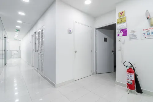 Local En Arriendo/venta En Quinta Camacho. Cod V6430
