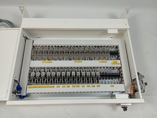 Caixa Elétrica Com 15 Relés R4t-16p-s E 14 Relés Omron Ly2n