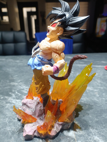 Figura Goku Dragón Ball (Usado)