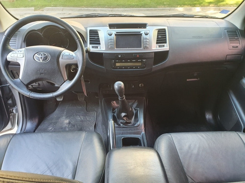 Toyota Hilux 3.0 Cd Srv Cuero 171cv 4x2 - E4 2015