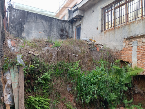 Terreno De 300m2, Ótima Localização 15 Minutos Do Metrô