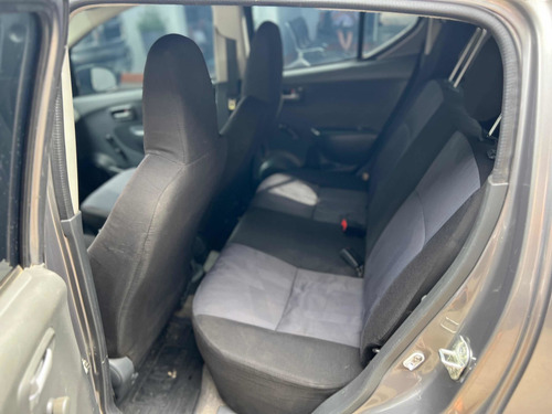 Imagen 7 de 18 de Suzuki Celerio 2015 1.0 Ga 5p