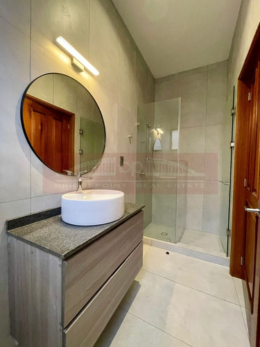 Gran Casa En Renta En Condominio En Pico De Sorata, Jardines De La Montaña, Cdmx.
