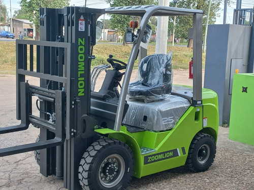 Autoelevador Zoomlion Fd25 Triple Torre - Bremotors