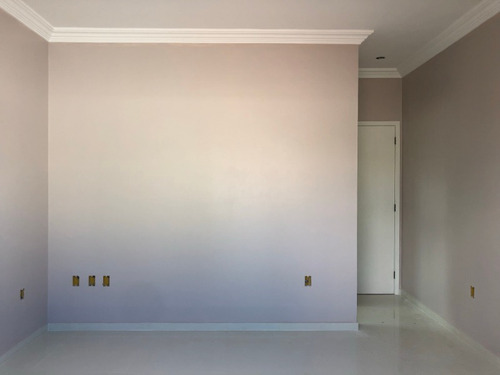 Imagem 6 de 17 de Ótima Casa Linear, De 03 Quartos, Sendo 01 Suíte, Sala Ampla Em Dois Ambientes, 01 Banheiro Social, Cozinha, Área De Serviço, E 02 Vagas De Garagens. - 863 - 69399334
