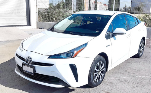 Toyota Prius 1.8 Base Cvt