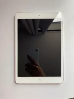 iPad Mini 1st Generation 2012 A1432 7.9 16gb White Y 512mb
