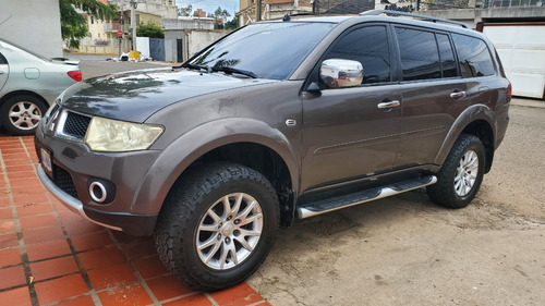 Mitsubishi Montero Sport Gls Motor 3.0l 4wd Automatica 2014.