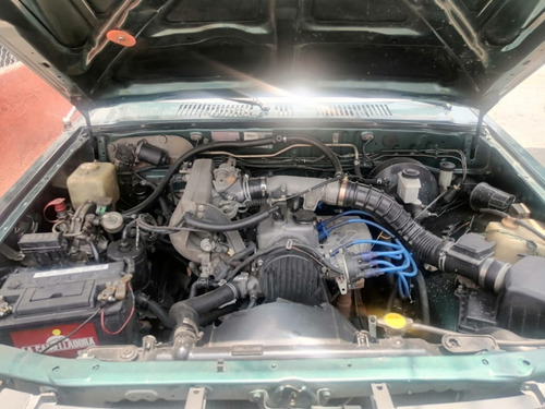 Camioneta Mazda B2200 F/seco 2000 Con Trabajo