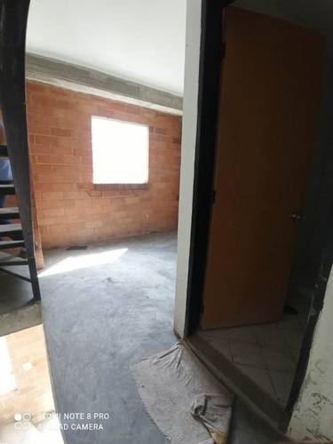 Imagen 6 de 17 de Town House En Venta. Detrás Del Centro Comercial Buenaventura.