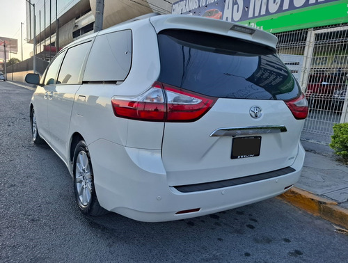 Toyota Sienna 3.5 Limited At