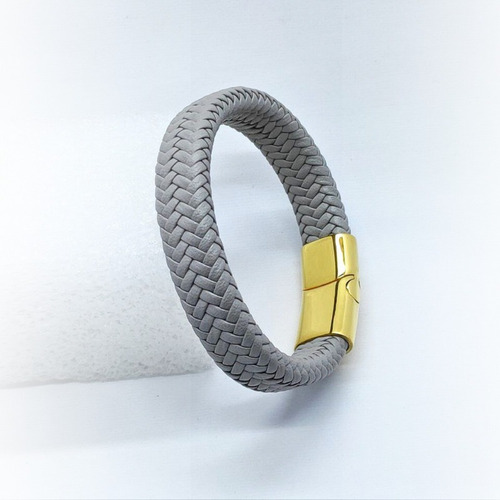 Brazalete Unisex En Cuerina Gris Y Broche Dorado