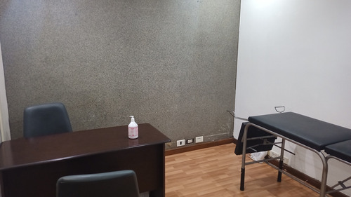 Consultorio Médico En Zona Centro De Berazategui