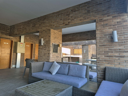 Oportunidad Departamento En Venta De 1 Dorm. En Las Condes