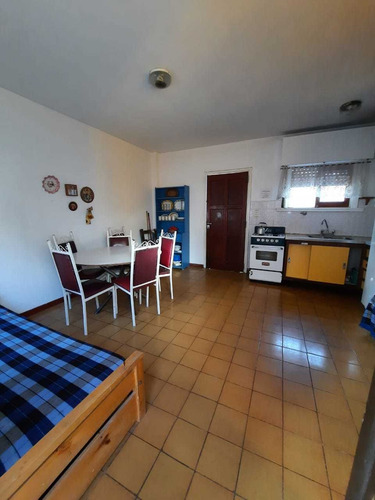 Imagen 8 de 13 de Duplex Dos Ambientes A Metros De La Avenida San Bernardo