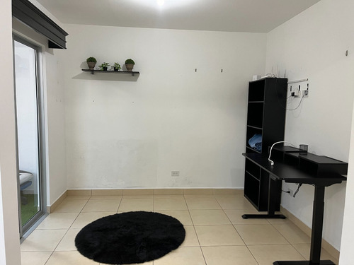 Vendo Casa En San Pablo Heredia En Condominio La Valencia, Excelente Ubicación, Tiene Patio, Es Muy Iluminada Y Ventilada