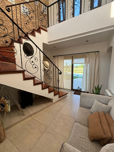 Se Vende Casa Impecable En Barrio Cerrado La Asuncion Club De Campo