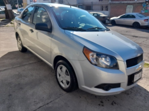 Imagen 3 de 9 de Chevrolet Aveo 2017 1.6 Ls Aa Radio Nuevo Mt