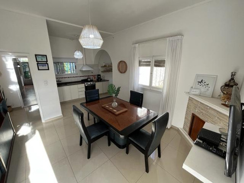 Casa En Claypole Con Hermoso Parque